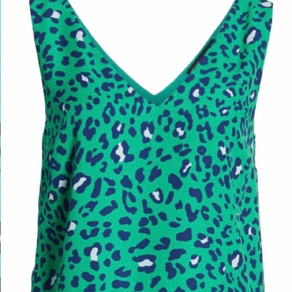 Gibson Willow Tiered Peplum Top - Picture 2 of 6